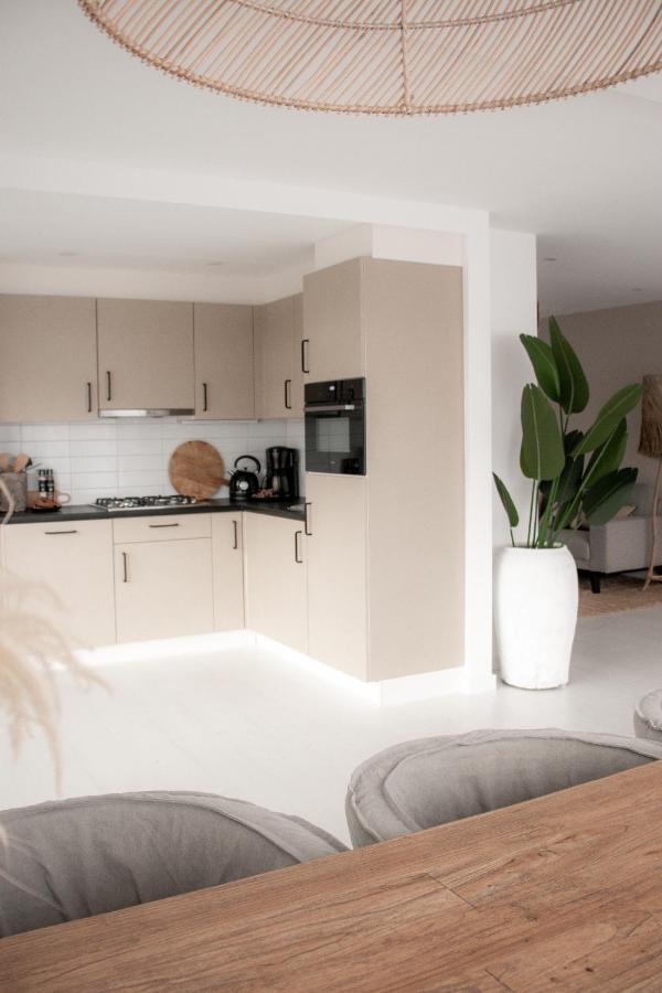 Luxe Vakantiehuis Nova Met Zwembad Ouddorp Exterior photo